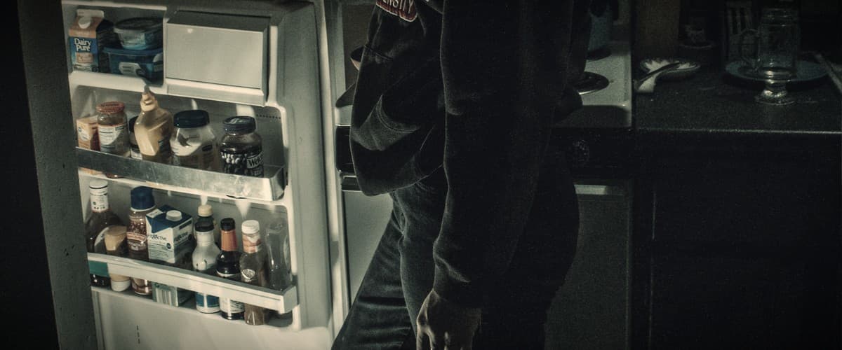 Wann ist es an der Zeit, ein Türfach oder einen Flaschenhalter im Kühlschrank zu ersetzen?